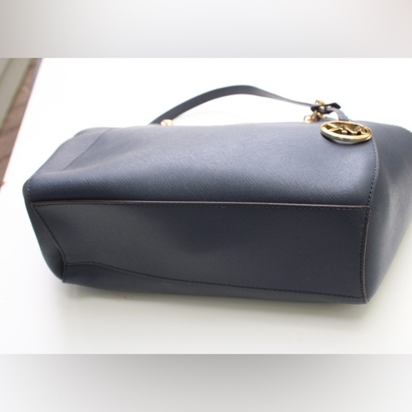 Michael Kors jet set tote bag - Picture 13 of 15